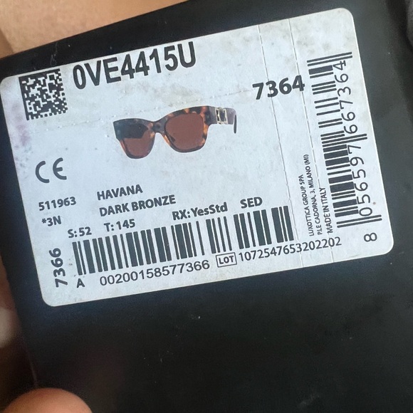 New Versace - Picture 3 of 3